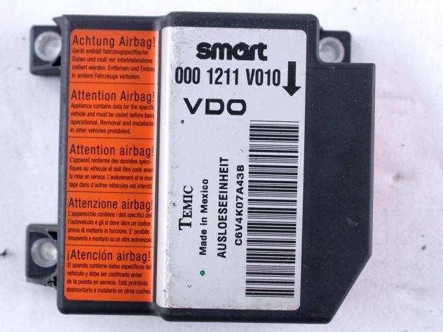 0001211V010 KIT AIRBAG SMART CITY 0.8 D 30KW AUT 2P (2004) RICAMBIO USATO CON CENTRALINA AIRBAG, AIRBAG VOLANTE, AIRBAG PASSEGGERO, PRETENSIONATORI CI