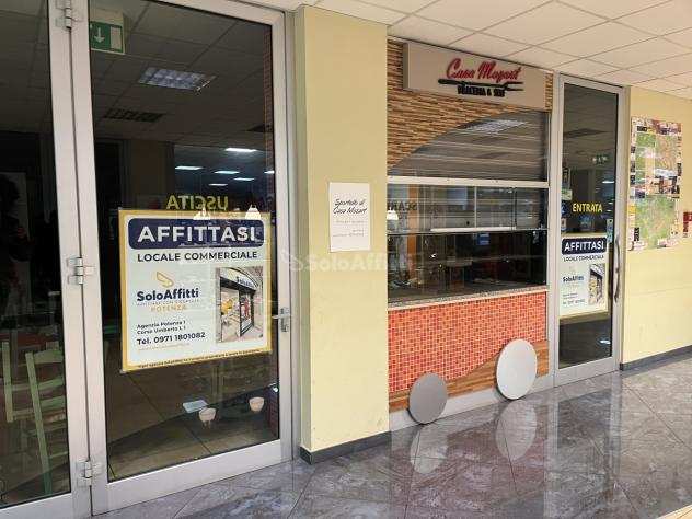 1 Vetrina in affitto a Potenza