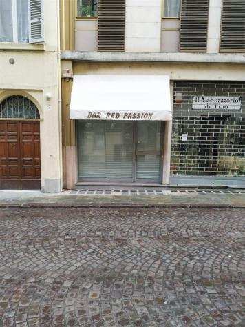 1 Vetrina in vendita a Parma