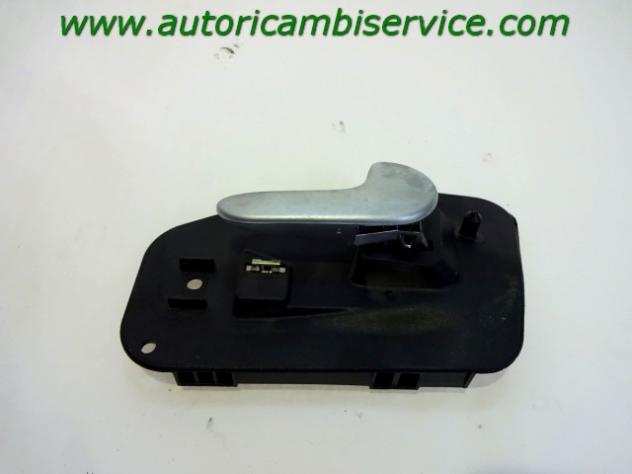 13110963 MANIGLIA INTERNA PORTA POSTERIORE DESTRA OPEL CORSA C 1.3 51KW 5P D 5M (2006) RICAMBIO USATO