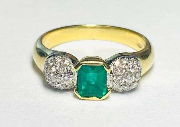 18 carati Oro - Anello - 0.40 ct Smeraldo - Diamanti
