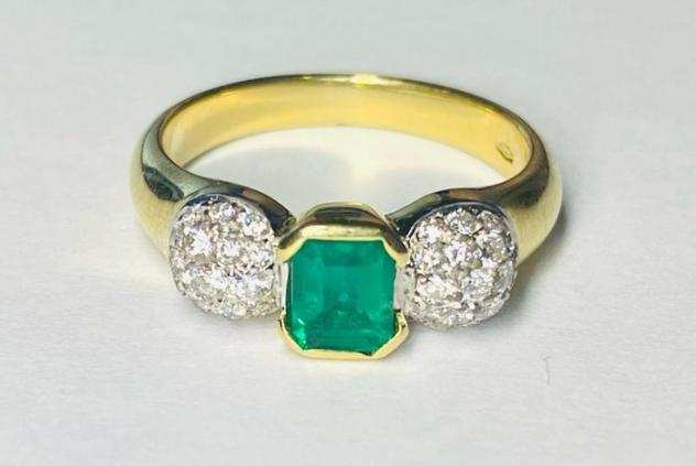 18 carati Oro - Anello - 0.40 ct Smeraldo - Diamanti