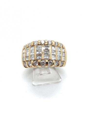 18 carati Oro - Anello - 3.71 ct Diamante