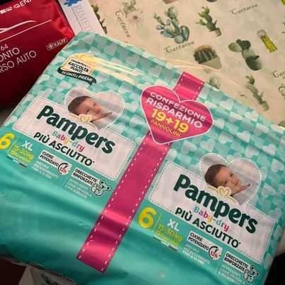 19  19 Pannolini Pampers baby dry