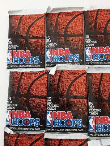 199192 - NBA Hoops - Basketball Series I - 16 Pack