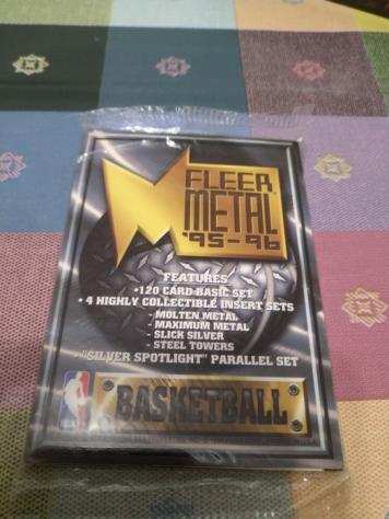 199596 - Fleer - Metal Basketball - 1 Box