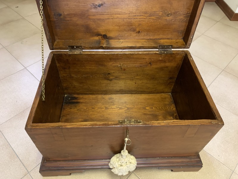 Cassapanca antica piccola