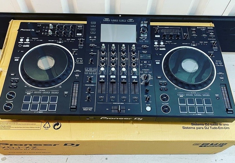 AlphaTheta XDJ-AZ, AlphaTheta OMNIS-DUO, Pioneer  OPUS-QUAD, Pioneer XDJ-RX3, Pioneer XDJ-XZ, Pioneer DDJ-FLX10,  Pioneer DDJ-REV7, Pioneer CDJ-3000, Pioneer DJM-A9, AlphaTheta Euphonia , Pioneer CDJ-2000NXS2, Pioneer DJM-900NXS2, Pioneer DJM-V10