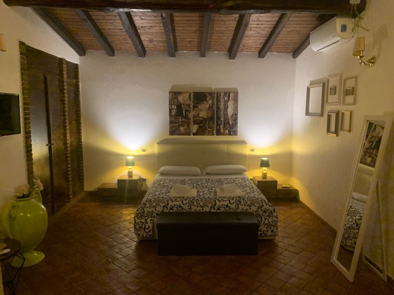 Camera in Bed amp Breakfast BampB Villa Loriana prezzo per persona 35,00