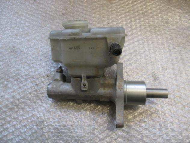 1K1611301A POMPA COMANDO FRENI CON VASCHETTA VOLKSWAGEN TOURAN 1.9 D 74KW 6M 5P (2004) RICAMBIO USATO 1K1614019K 1K1611301D