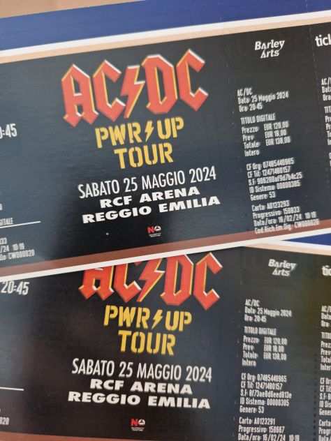 2 biglietti ACDC, zona Arancione, Reggio Emilia 25 maggio
