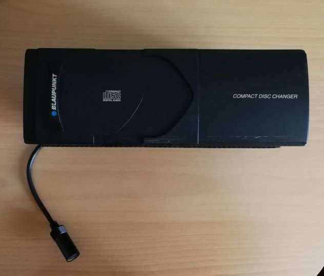 2 CD CHANGER BLAUPUNKT con cavo (come nuovo)