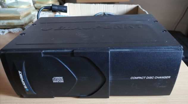 2 CD CHANGER BLAUPUNKT con cavo (come nuovo)