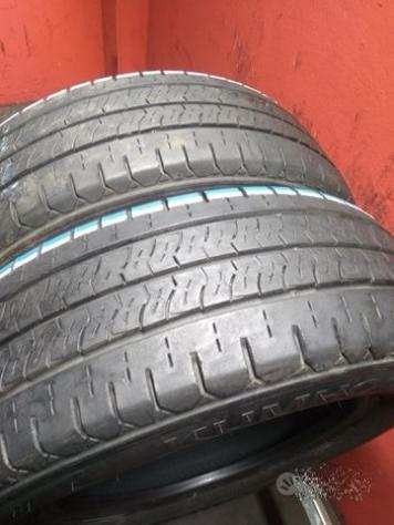 2 GOMME 215 65 16C KUMHO A5362