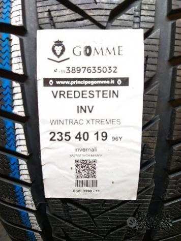 2 gomme 235 40 19 vredestein inv a3998