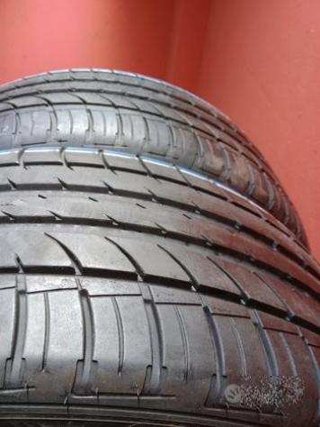2 gomme 275 40 22 dunlop a128