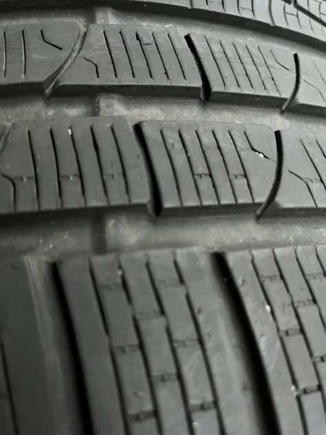 2 gomme invernali Pirelli 2753520