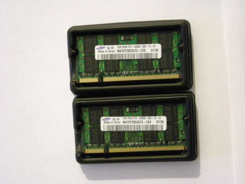 2 moduli ram 512 mb PC2-5300S