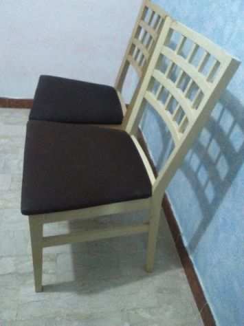 2 sedie in legno