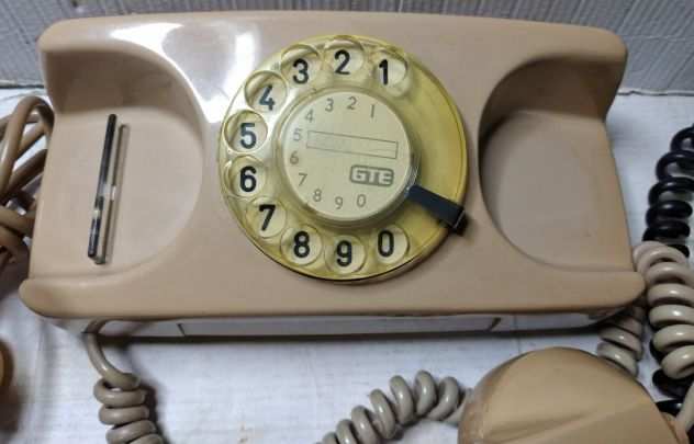 2 TELEFONI SIP ANNI 60 STARLITE E GRILLO