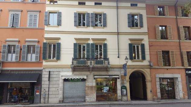 2 Vetrine in vendita a Parma