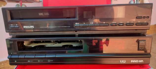 2 videoregistratori VHS