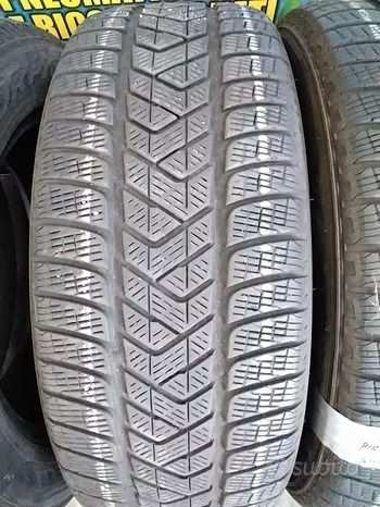 235 60 18 107H 4 Pneumatici Pirelli Invernali