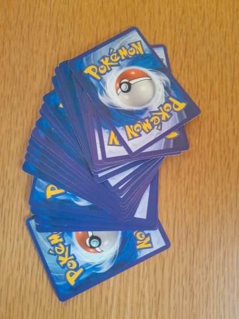 25 Carte speciali pokemon