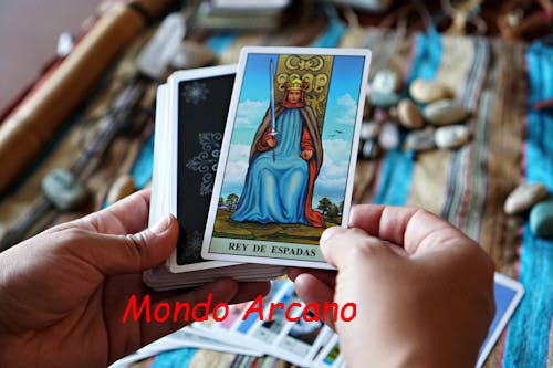 MONDO ARCANO 2025-Astrologia-Cartomanzia