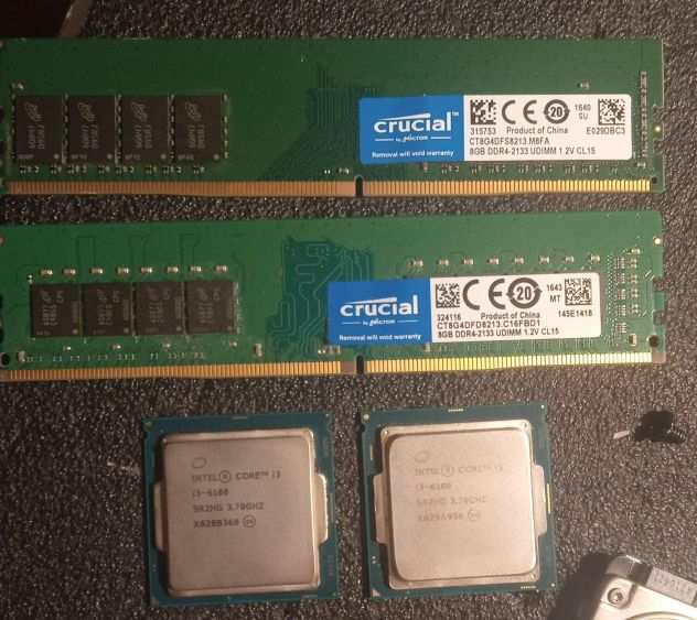 2x cpu Intel i3-6100 2x banchi ram DDR4-2133 come nuovi in blocco