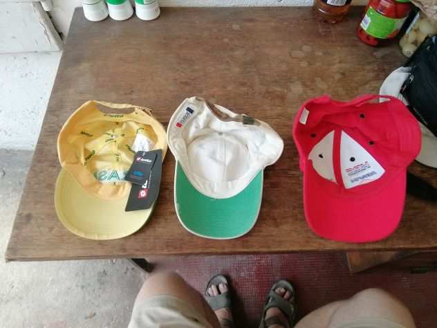 3 berretti