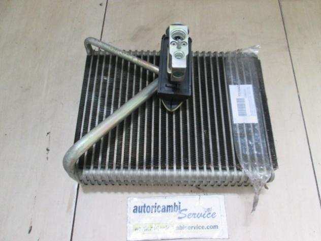 30676364 EVAPORATORE RADIATORE CLIMA INTERNO VOLVO V70 2.4 D 136KW AUT 5P (2006) RICAMBIO USATO