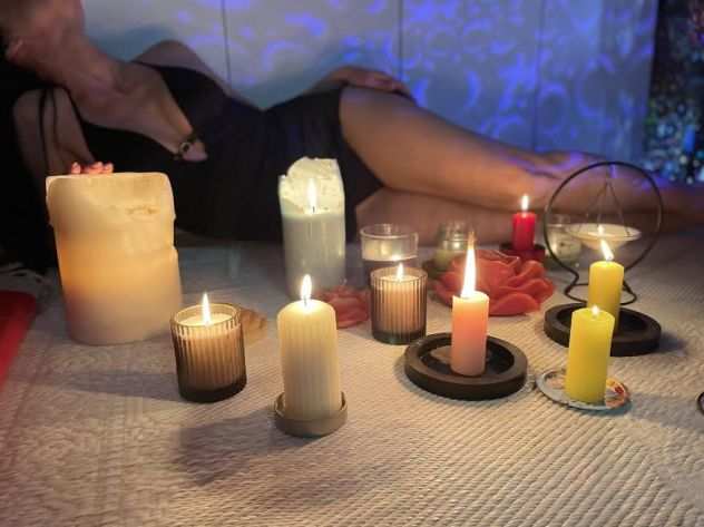 328 3204923 KIRA TANTRABODYMASSAGGE A CENTRO