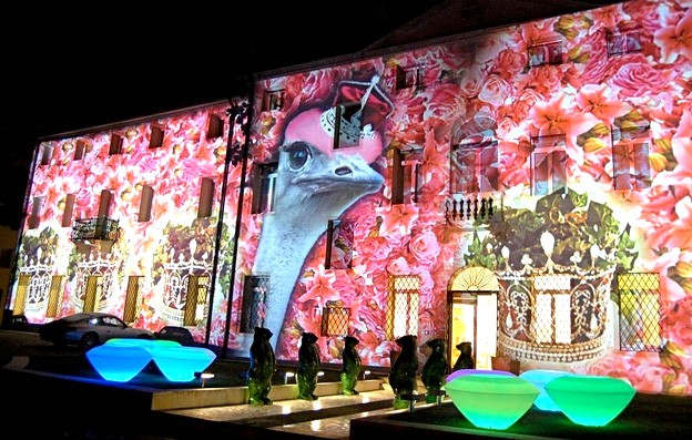 VIDEOMAPPING 3D IMMAGINI E ANIMAZIONE SU EDIFICI - PER EVENTI AZIENDALI - EVENTI PRIVATI - EVENTI PUBBLICI 