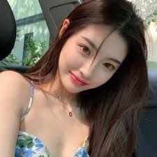 3667004858 Ciao sono in ragazza bella faccio massaggi tuina relax