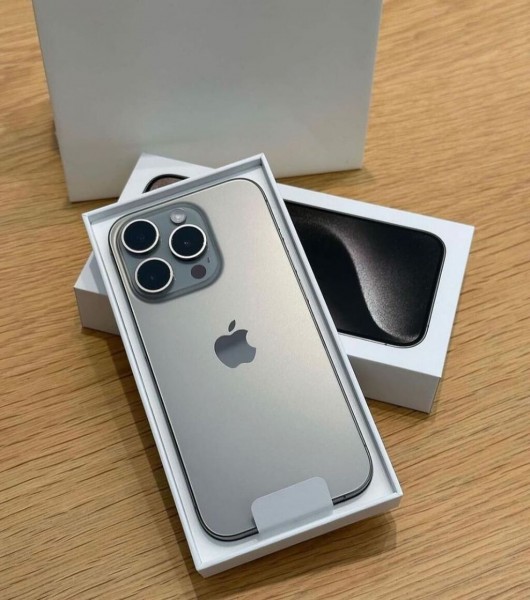 Apple iPhone 15 Pro 128GB = 550 EUR , iPhone 15 Pro Max 256GB = 600 EUR, iPhone 15 128GB = 400 EUR , iPhone 15 Plus 128GB = 430 EUR,  iPhone 14 Pro 128GB = 430 EUR , iPhone 14 Pro Max 128GB = 450 EUR , iPhone 14 128GB = 350 EUR