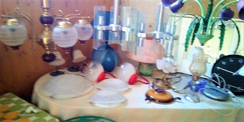 NEGOZIO PRIVATO Di LAMPADARI (LA LUCCIOLA )