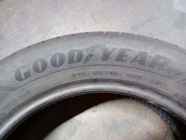 4 gomme 215 55 18 goodyear a2990