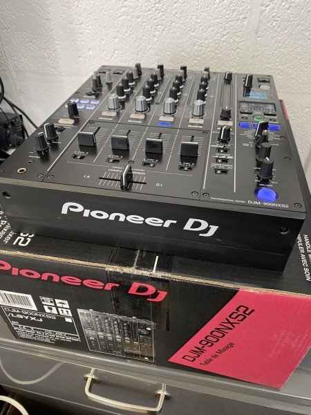 Pioneer OPUS-QUAD, Pioneer XDJ-RX3, Pioneer XDJ-XZ , Pioneer DDJ-FLX10, Pioneer DDJ-REV7, Pioneer CDJ-3000, Pioneer DJM-A9 , Pioneer CDJ-2000NXS2, Pioneer DJM-900NXS2, Pioneer DJM-V10-LF , Pioneer DJM-S11, Denon DJ Prime 4+ , PLAYdifferently MODEL 1