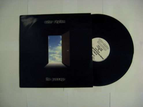 45 rmp (EP) originale del 1995 - Outer rhythm The Passage