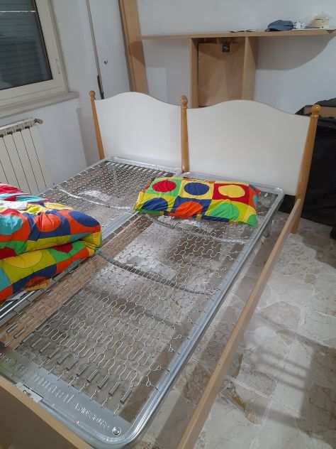 4x Letti singoli 2x comodini