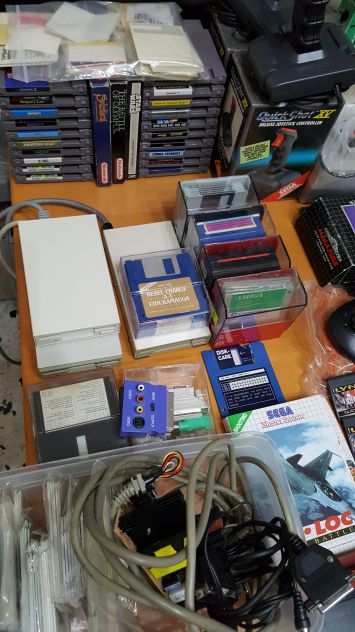 500 pezzi per Amiga Commodore NES SNES Megadrive Master Systerm