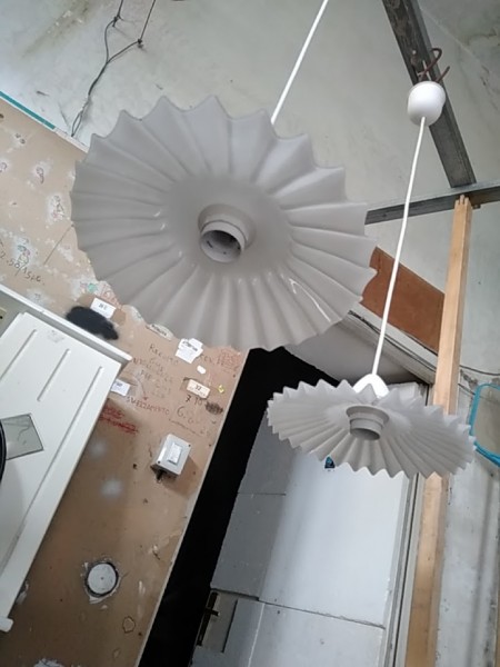 COPPIA  DI LAMPADARI  VINTAGE  ANTICHI ANNI 70