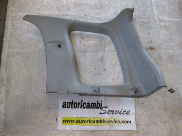 76280-65D00 RIVESTIMENTO SUPERIORE LATERALE DESTRO MONTANTE BAGAGLIAIO SUZUKI GRAND VITARA 2.0 D 64KW 5M 5P (1998) RICAMBIO USATO