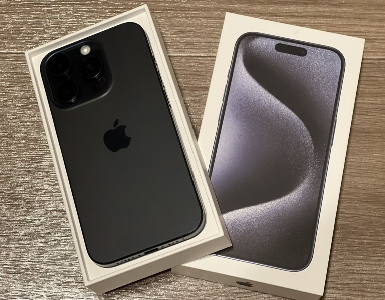 Apple iPhone 15 Pro 128GB = 550 EUR , iPhone 15 Pro Max 256GB = 600 EUR, iPhone 15 128GB = 400 EUR , iPhone 15 Plus 128GB = 430 EUR,  iPhone 14 Pro 128GB = 430 EUR , iPhone 14 Pro Max 128GB = 450 EUR , iPhone 14 128GB = 350 EUR 