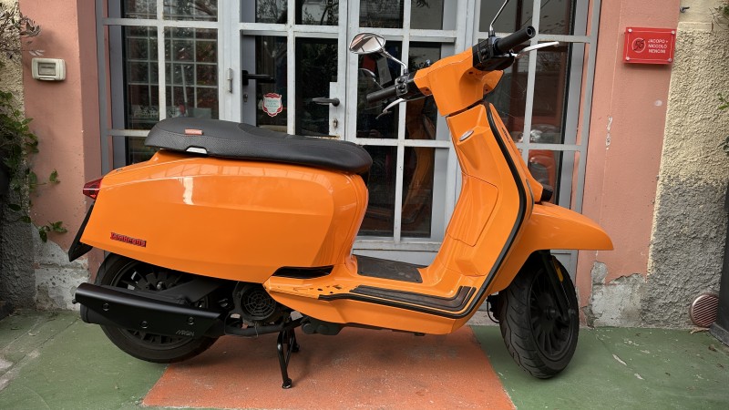 LAMBRETTA V125 SPECIAL