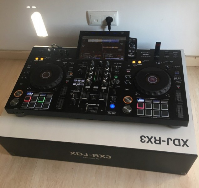 AlphaTheta XDJ-AZ, AlphaTheta OMNIS-DUO, Pioneer  OPUS-QUAD, Pioneer  XDJ-RX3, Pioneer XDJ-XZ,  DDJ-FLX10,  Pioneer DDJ-REV7, Pioneer CDJ-3000, Pioneer DJM-A9, AlphaTheta Euphonia , Pioneer CDJ-2000NXS2, Pioneer DJM-900NXS2, Pioneer DJM-V10-LF