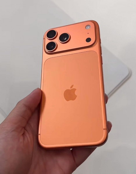 Apple iPhone 17 Pro Max, iPhone 17 Pro, iPhone 17, iPhone Air, iPhone 16 Pro Max, iPhone 16 Pro, iPhone 16, iPhone 16 Plus, iPhone 15 Pro Max, iPhone 15 Pro,  Samsung Galaxy S25 Ultra, Samsung Z Fold7, Sony PlayStation PS5 Pro Console 