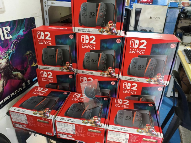 Apple iPhone 16 Pro Max, iPhone 16 Pro, iPhone 16, iPhone 16 Plus, iPhone 15 Pro Max, iPhone 15 Pro, iPhone 15,  Samsung Galaxy S25 Ultra , Samsung  S25,  Sony PlayStation PS5 PRO, Nintendo Switch 2 
