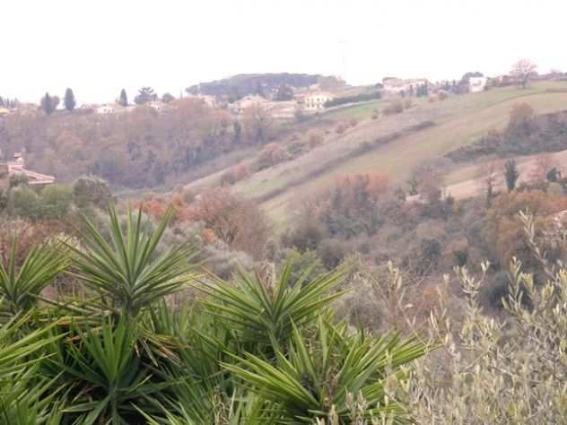 A Riano Romano in zona centralissima ottimo villino bifamiliare